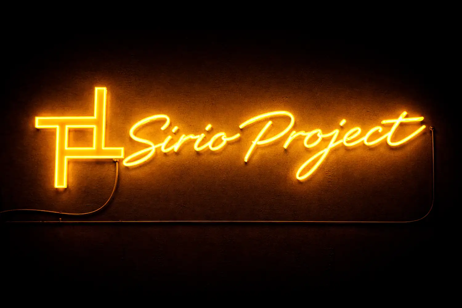 Insgena luminosa a tubo led giallo - sirio project insegne